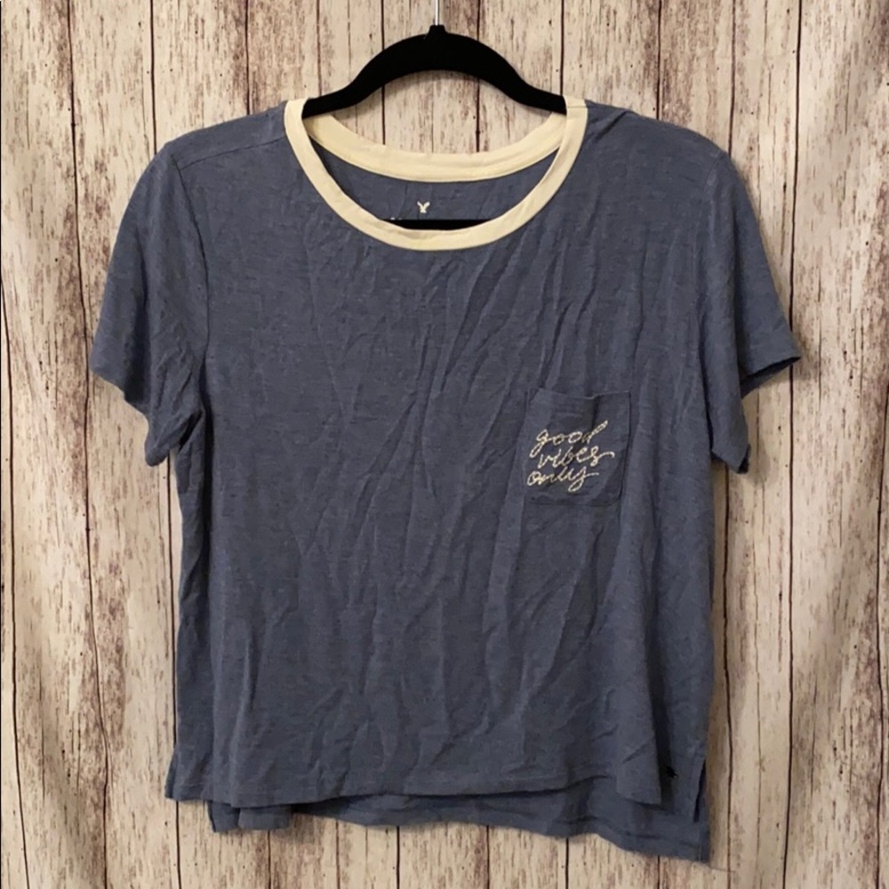 AE cropped good vibes only tee